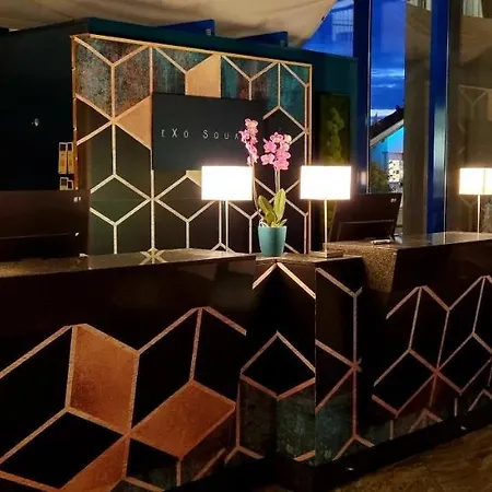 Exo Square Heidelberg/schwetzingen - By Superfly