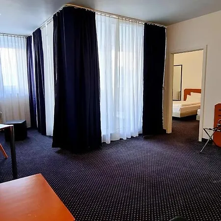 Exo Square Heidelberg/schwetzingen - By Superfly 3* Schwetzingen