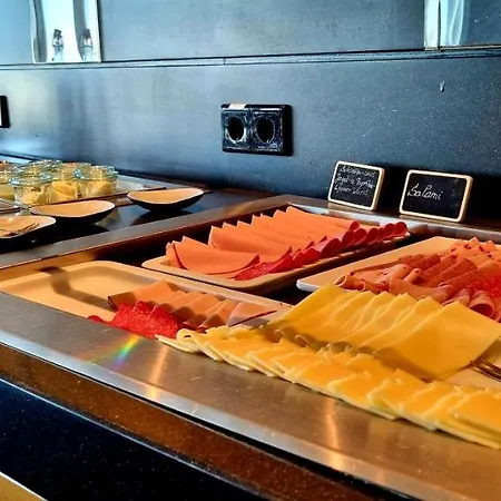 Exo Square Heidelberg/schwetzingen - By Superfly