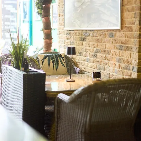 Exo Square Heidelberg/schwetzingen - By Superfly 슈베친겐