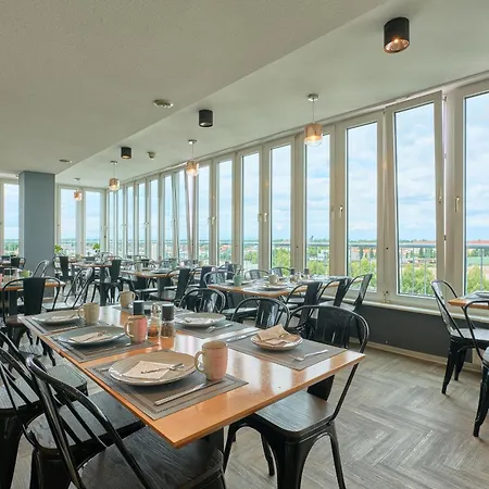 Exo Square Heidelberg/schwetzingen - By Superfly 3* Schwetzingen