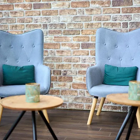 Exo Square Heidelberg/schwetzingen - By Superfly