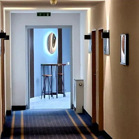 Hotel Exo Square Heidelberg-schwetzingen - By Superfly 3*