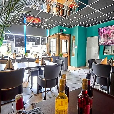 Exo Square Heidelberg-schwetzingen - By Superfly 3* Schwetzingen