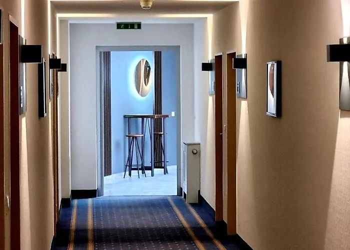 ホテル Exo Square Heidelberg/schwetzingen - By Superfly シュヴェツィンゲン