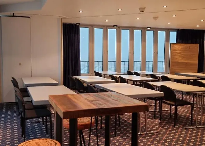 Exo Square Heidelberg/schwetzingen - By Superfly