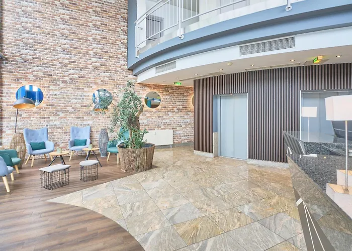 Exo Square Heidelberg/schwetzingen - By Superfly