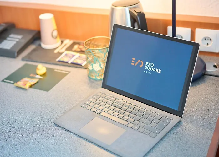 Exo Square Heidelberg/schwetzingen - By Superfly ホテル シュヴェツィンゲン