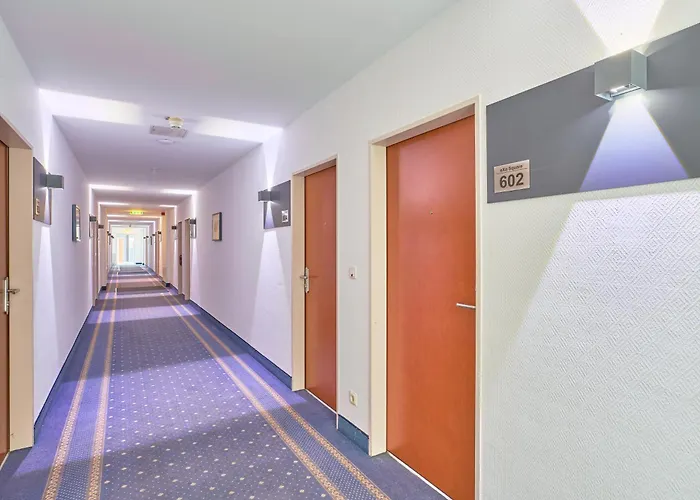 ホテル Exo Square Heidelberg/schwetzingen - By Superfly シュヴェツィンゲン